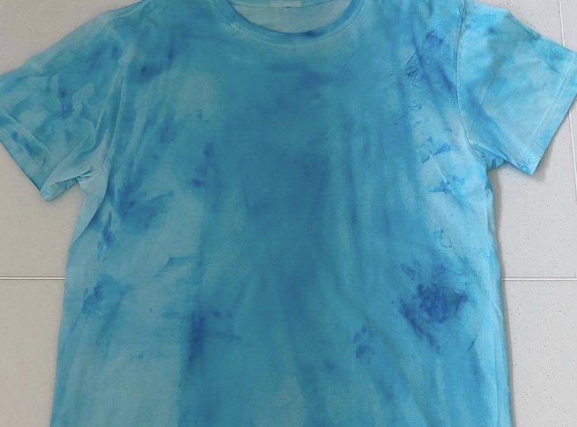 Coutureuk49's tweet photo. ‘Blue Me Away’ Tie Dye T Shirt🖤Only £5.99!🖤Dm us to order yours today !🖤 https://t.co/DXlO4AKVPY