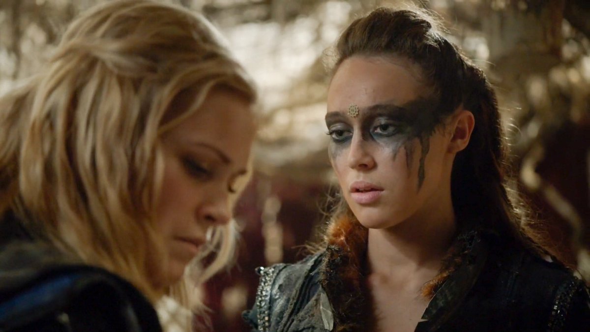 no thoughts just lexa thirsting over clarke.