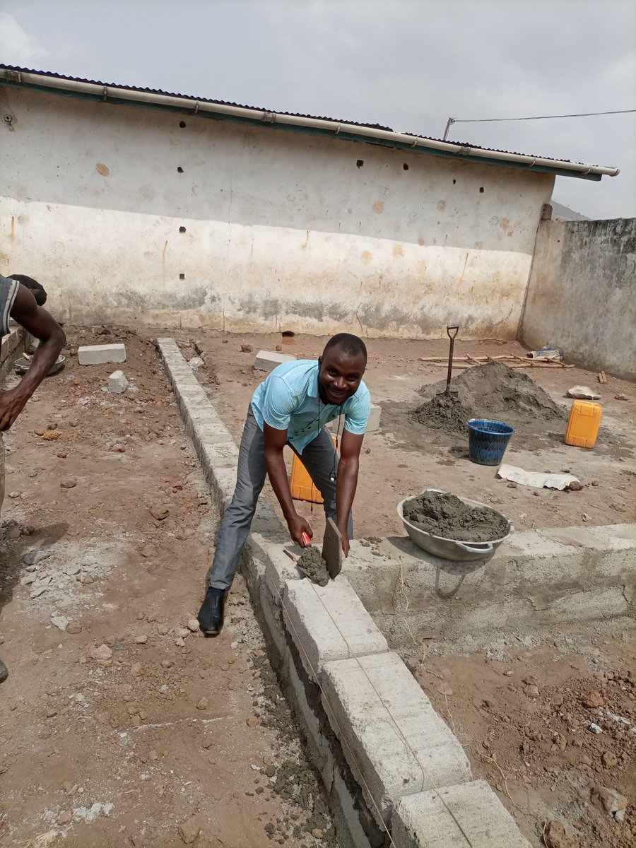 AlansAfrica's tweet photo. #SierraLeone #2classroombuild Foundations completed (no wonder boss man is smiling) Couple of days before I can send more money then more block making & the building really begins #AmazingProgress @BanburyRotary @Rotary1090 @Rotaryeditor @BansteadRotary https://t.co/PfK5k6BAGY