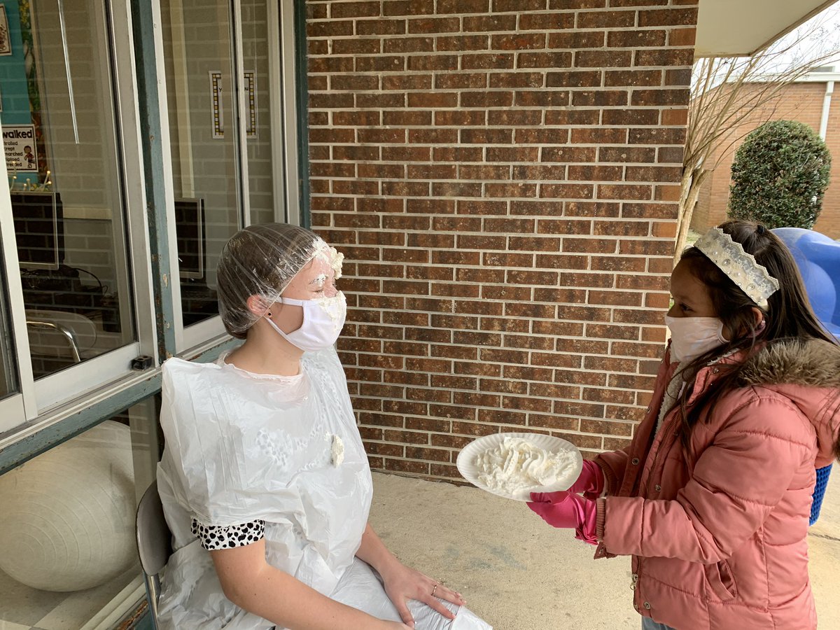 Abbey Emerson tweet media