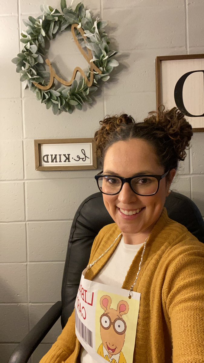 Book Character Day <a href="/ETelementary/">ETES</a>   Arthur the aardvark 😆