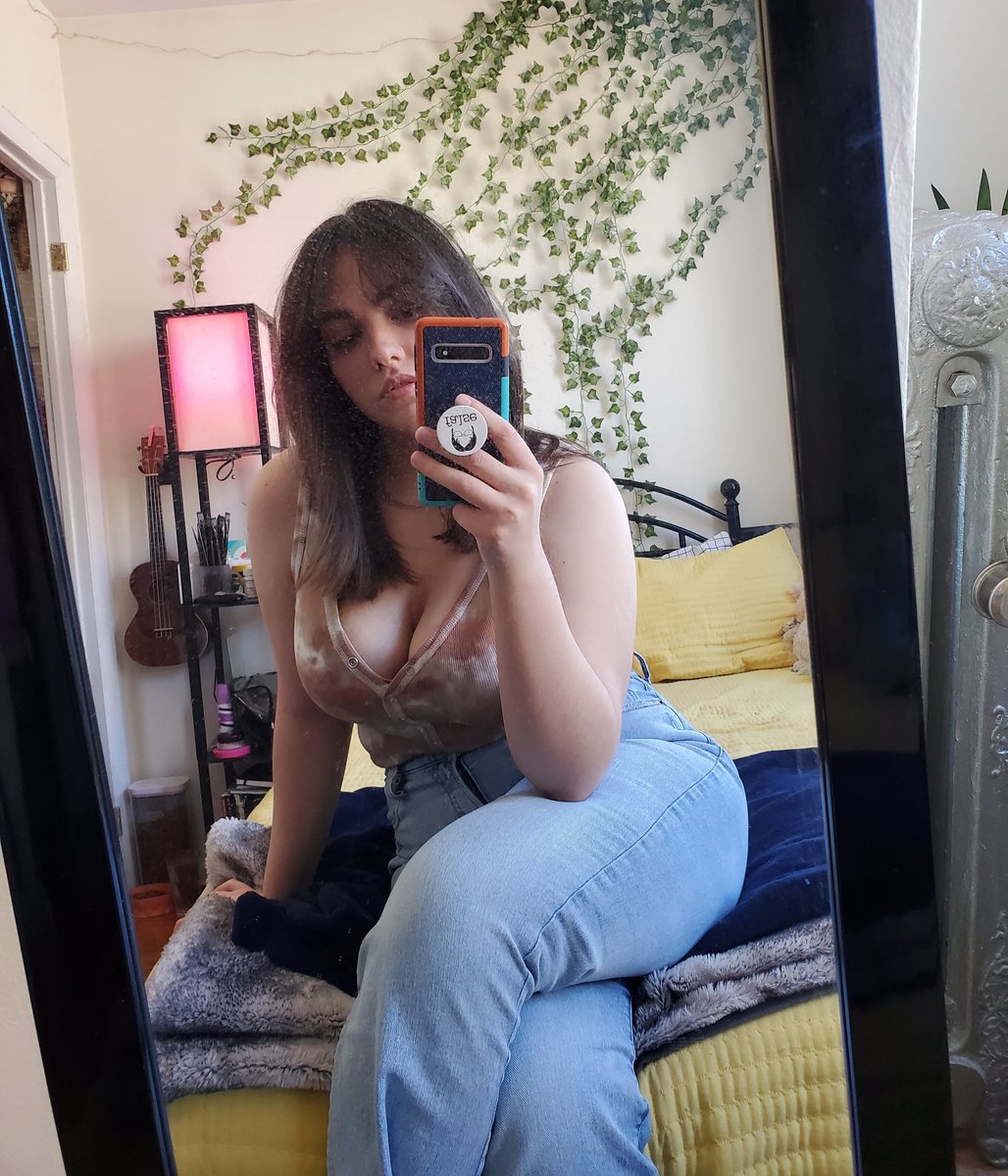 ClaudiaGJacobs's tweet photo. Thought I would visit this platform.
dirty mirror ft new haircut https://t.co/wSWQiOGlyv