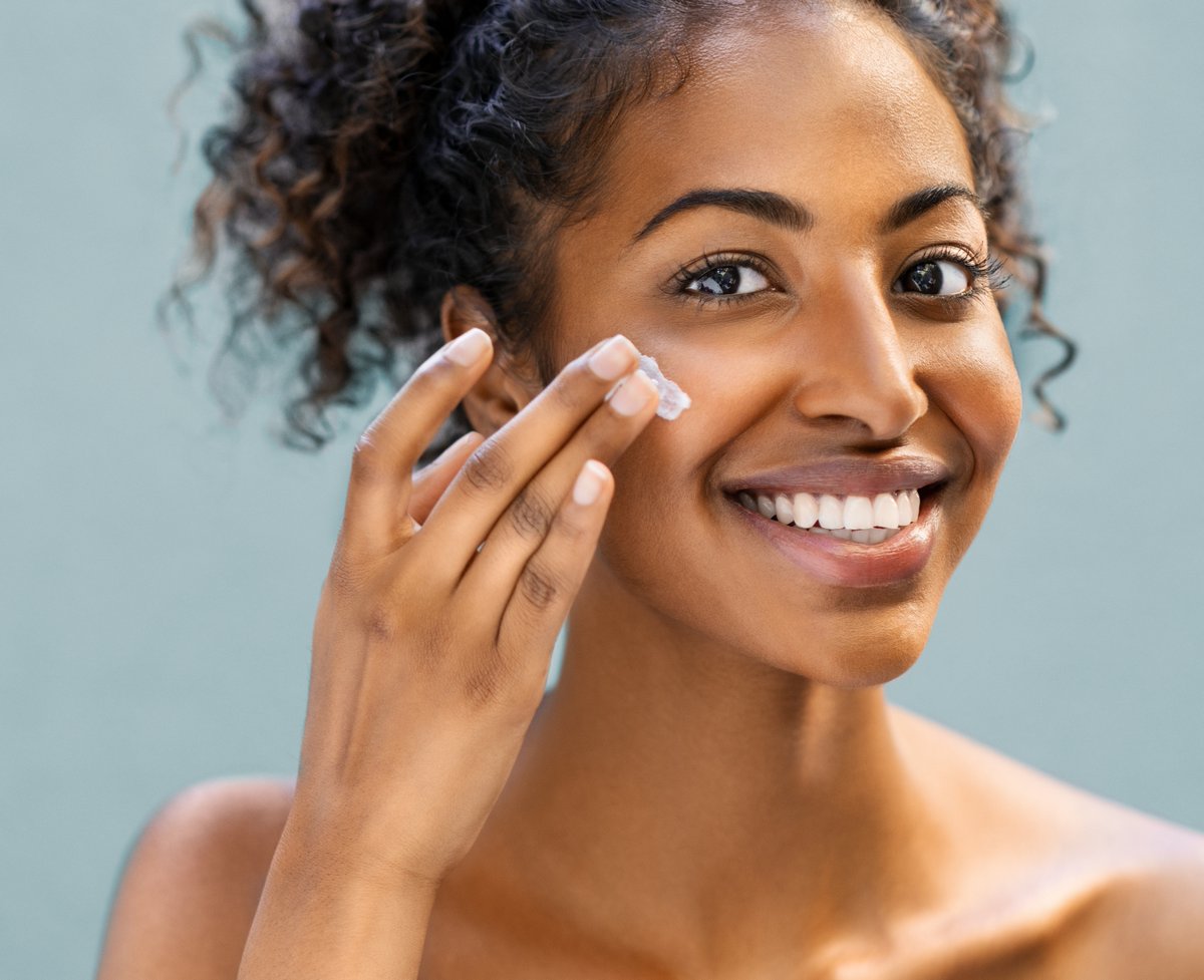 ON SALE! Using the very best Organic ingredients to feed your skin what it craves, our Essential Lipid Whipped Infusion Cream will leave you with plump, hydrated skin! ✨💙

Sale Price: $39
Retail Value: $67

l8r.it/kKo5