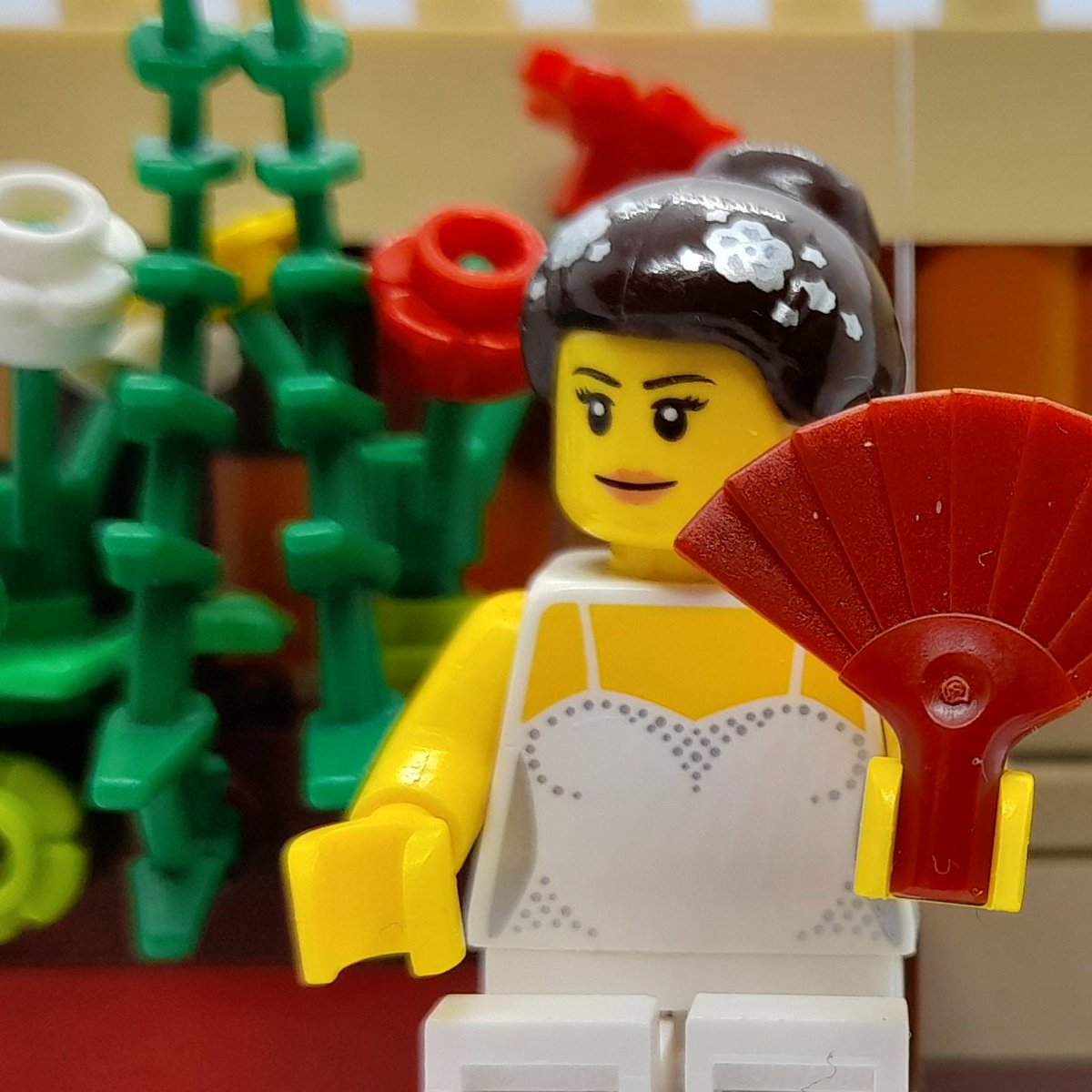 mog21's tweet photo. The French #Impressionist Berthe #Morisot died #OTD 2 March 1895 here is At the Ball reinterpreted in @LEGO_Group after original @MuseeMarmottan #BertheMorisot #attheball #womenartists #rebuildtheworld #LEGO #tussenkunstenquarantaine #gettymusemchallenge #arthistory #fan #ball https://t.co/c7eOwa3yj6