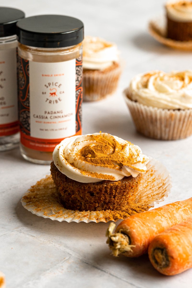 #sponsored these gluten free carrot cupcakes with orange frosting are inspired by the popular Moroccan carrot salad and made with Spice Tribe's Padang Cassia Cinnamon and Island Nutmeg. #spicetribe

Get the recipe here: salimaskitchen.com/gluten-free-ca…