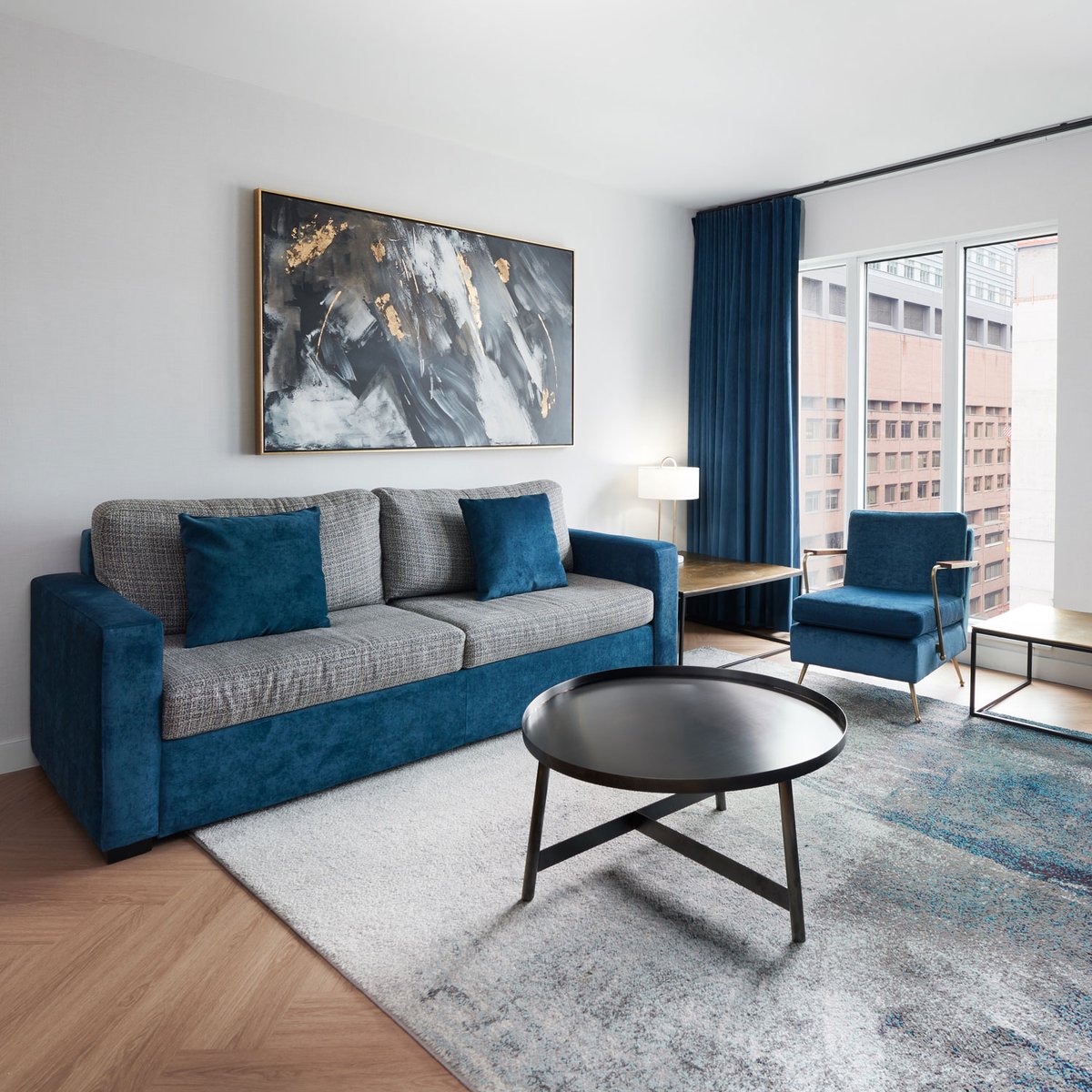 Hotel Victoria tweet media