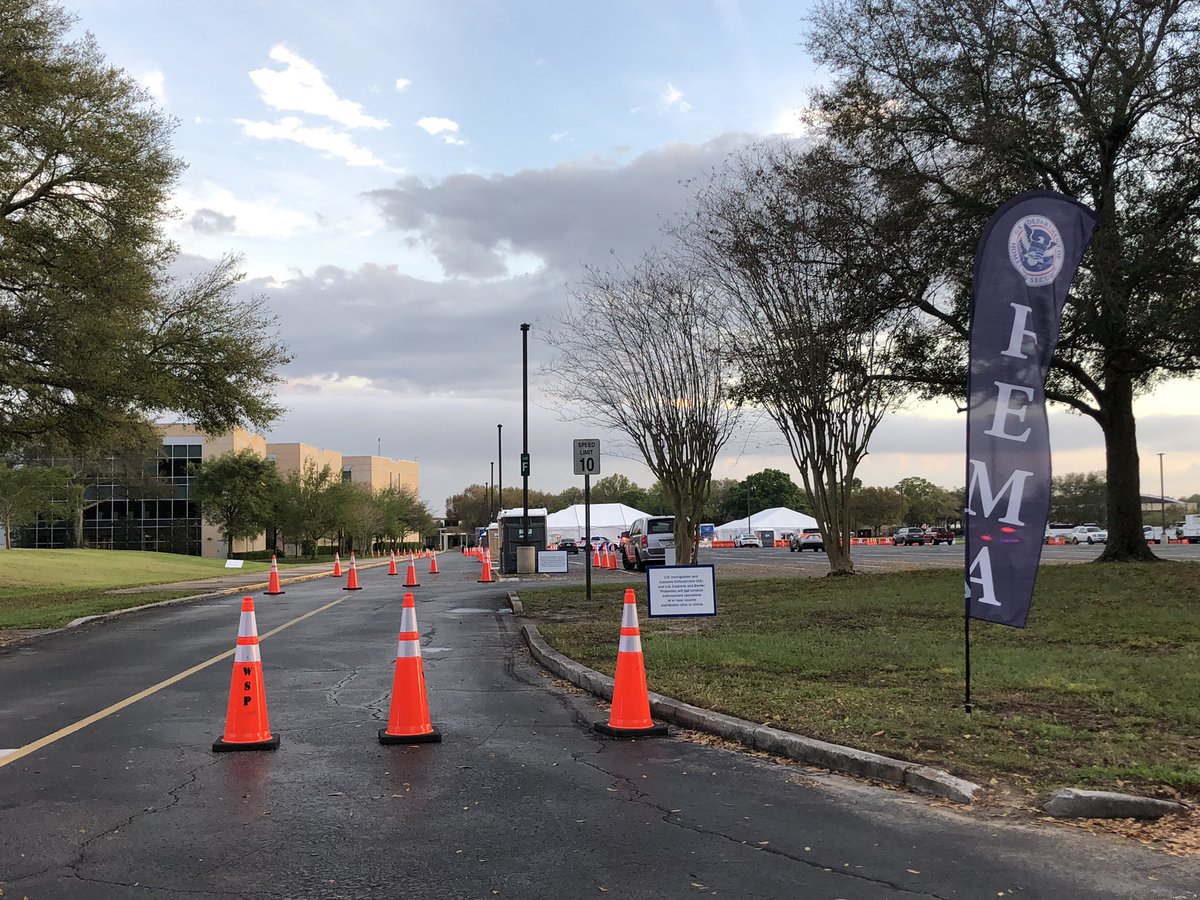 MarleiMartinez's tweet photo. WALK-UPS ENCOURAGED: FEMA tells me appointments are not required at Orlando’s new mass vaccine site in effort to increase “access to underserved populations.” If someone shows up to the site &amp; all slots are filled, staff will help them schedule an appointment, says spokesperson https://t.co/NVZne1nwJY