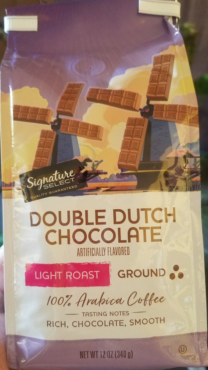 neildmonte's tweet image. Decided to give this a try today. Surprisingly VERY GOOD! #signatureselect #coffee #doubledutchchocolate #flavor @Safeway @vons #delicious