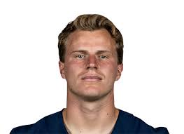 CriddleBenjamin's tweet photo. Walk-On WRs at BYU on the Roster:

Kade Moore
Talmage Gunther
Hobbs Nyberg
Jacob Boren
Tanner Wall 
Tevita Ika

Is there another Dax Milne in the group? 

Fesi Sitake has a knack for knowing which walk-on's have potential. Fesi has shown that he's a great developer of talent. https://t.co/SycYRFZBhP