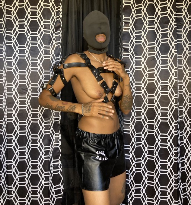 Papi Sinner https://t.co/P4hkxqpohm<a href="/tag/tittietuesday"class="tags"><span>#tittietuesday</span></a>