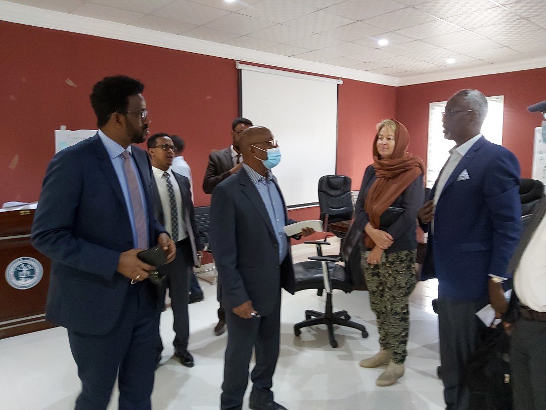 Very heart warming to witness the handover of 71kw hybrid solar system from the <a href="/SLMoEM/">Ministry of Energy and Minerals | Somaliland</a> to the Laascanood General Hospital. In its fast month of the operation, the hospital saved 4000$ that were spent on energy. Impressive technical capacity of the <a href="/SLMoEM/">Ministry of Energy and Minerals | Somaliland</a> <a href="/NorwayInSomalia/">Norway in Somalia</a>