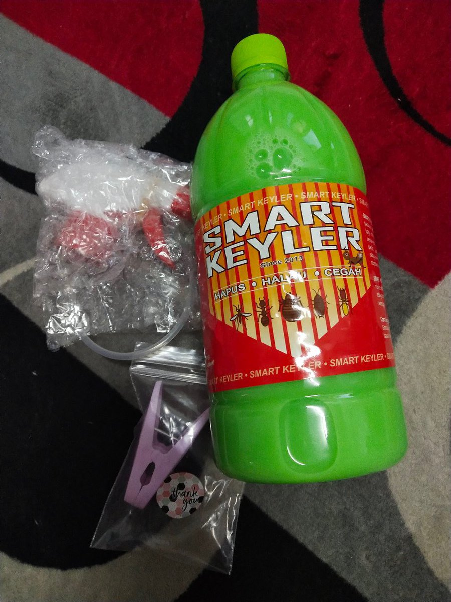 kakidekor's tweet photo. Kalau rumah anda ada masalah banyak semut, lipas dan serengga perosak lain, belilah spray ini dan spray pada pada laluan serangga tu. Memang berkesan, semut dalam rumah pun tak ada lagi!

Beli di sini: https://t.co/hpOE8Rg6Qq https://t.co/pFgriQnKbJ