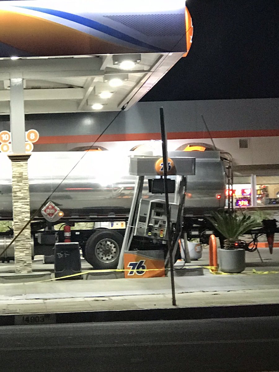 If the world was ending you’d come over right? 🥵