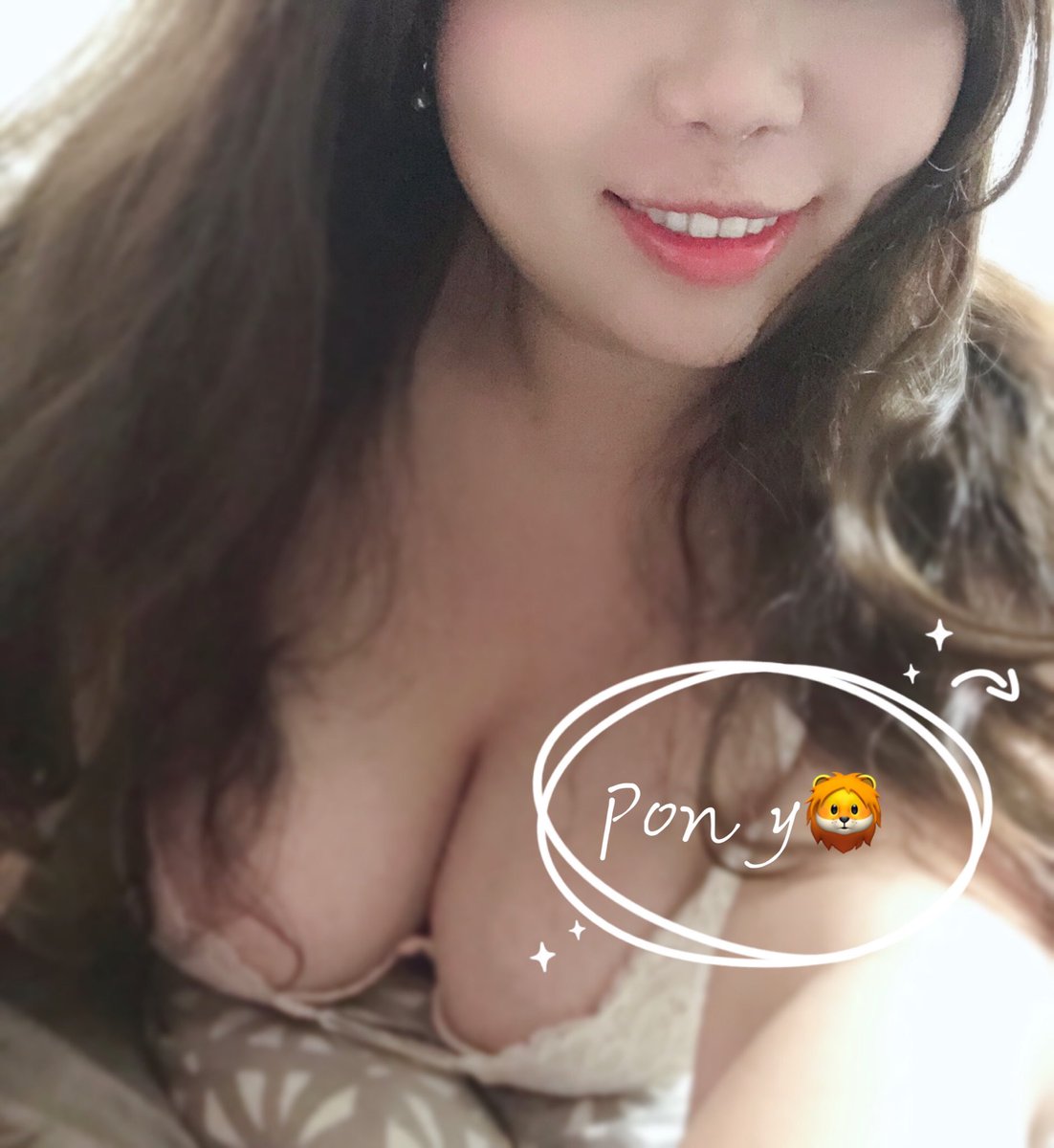 早安❤️

想跟大家說 
想找我聊天請至少先看過我的自介嘛
問我自介上有寫的內容 只會讓我對你反感...

另外 
沒放真人照片的私訊我以後一律不回囉 
現在只想把時間 
留給願意用真實的樣貌跟我對話的人  私訊回覆的較慢 還請大家多體諒囉😅 https://t.co/FHsWKUvOAX