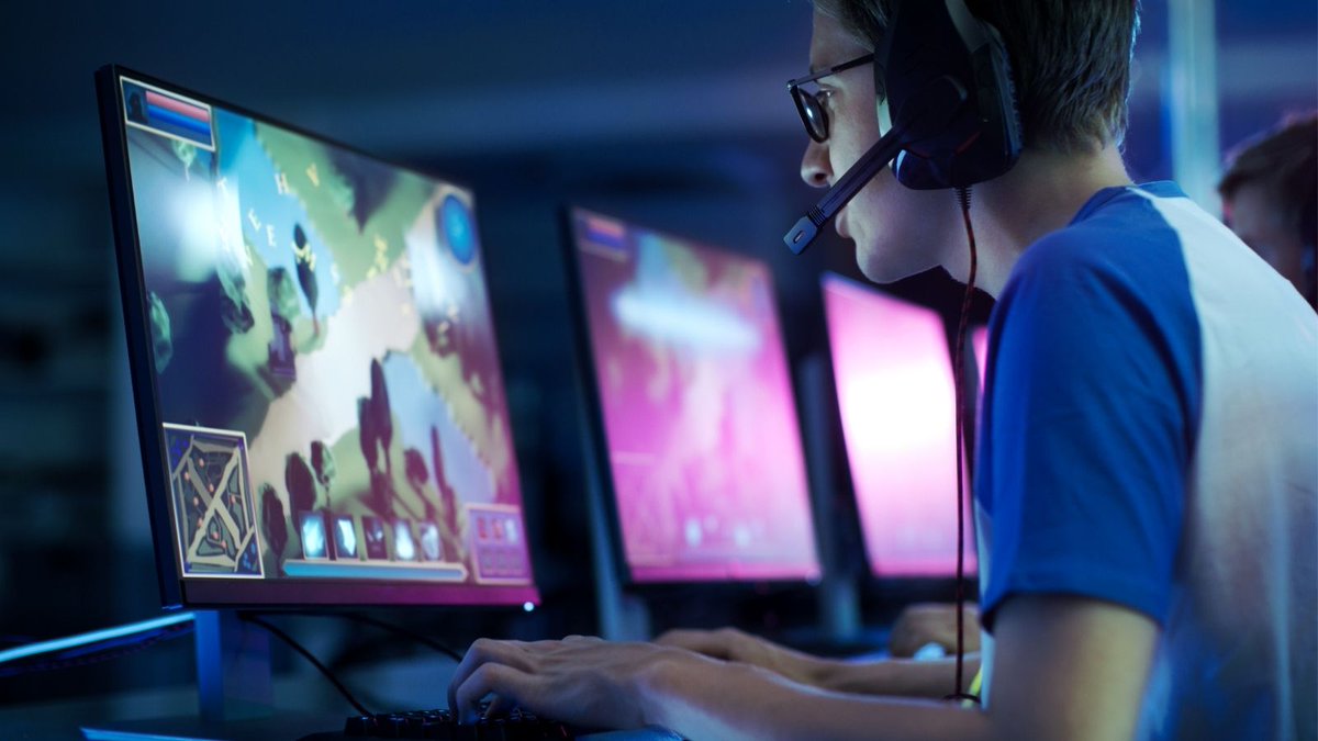 VerimatrixInc's tweet image. Unsecured apps can be #reverseengineered and data can be stolen, causing revenue loss, regulatory violations, and a hit to your brand reputation. Let us guide you into improving your #appsecurity. 
Click here for more information
 bit.ly/3tDNCsL