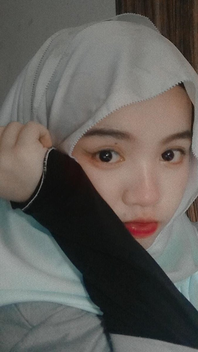 adeaaayraa's tweet photo. it's my birthday <3 may allah ease everything 💗😼 https://t.co/Gqh2MA3AIN