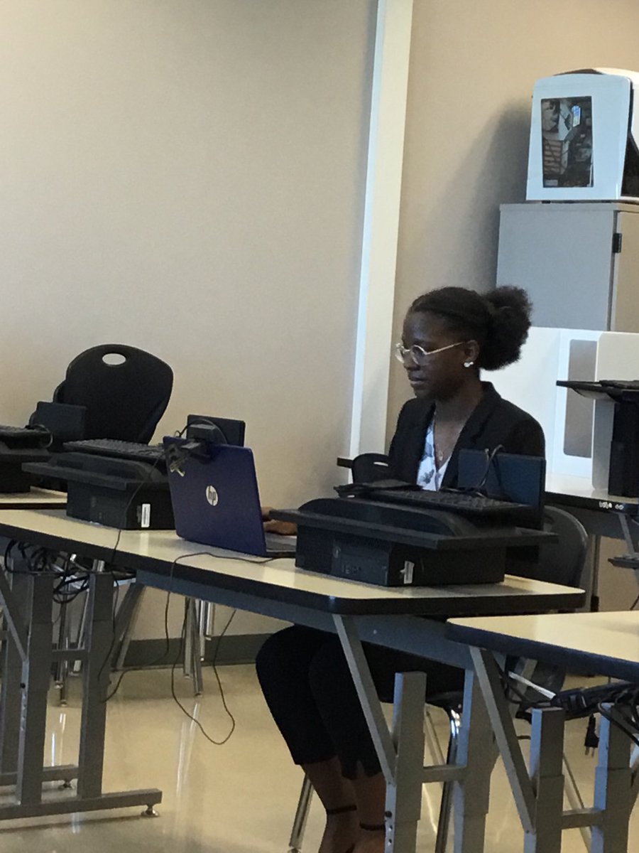 BrotherRod's tweet image. ⁦@JISD_CTE⁩ students persevering through technological adversities as their workplace skills are put to the test in Day 1 of the 2021 Virtual State Leadership Conference. #BPA #Chapter02-1395 #EnvisionEmpowerIgnite