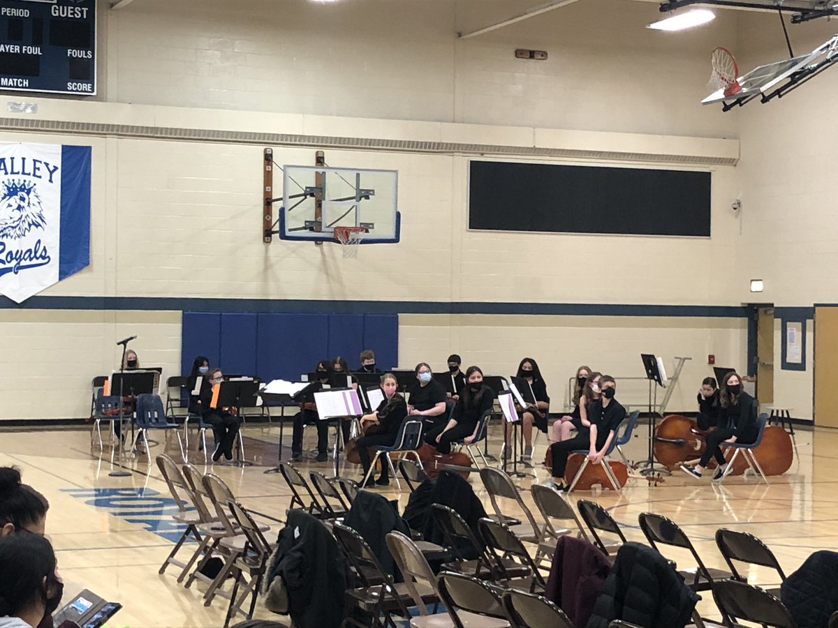vmsroyals's tweet photo. A great night of music with a real audience!  The energy felt so good! https://t.co/mMIVD0OqVL