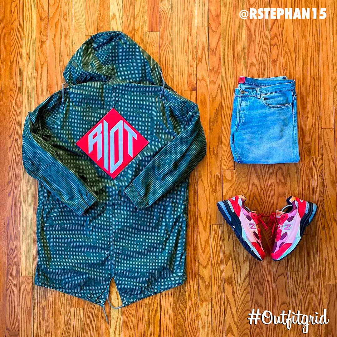 outfitgrid's tweet photo. Today's top #outfitgrid is by @rstephan15.
▫️ #Needles #Cardigan
▫️ #APC x #Kanye #Denim
▫️ #JoeFreshGoods x #NewBalance992 
▫️ #Supreme #Jacket  
▫️ #LukeVicious #Shirt https://t.co/SxAw7MWXFu