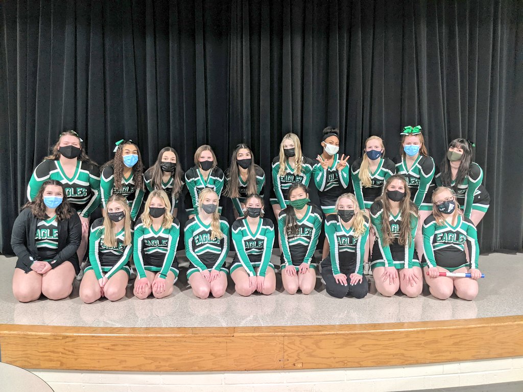 CheerOFHS's tweet image. Today our season officially ended. So proud of these girls, @OFLadyEagleHoop, and @OFBoysHoops for the work they put in this season! 📣🦅