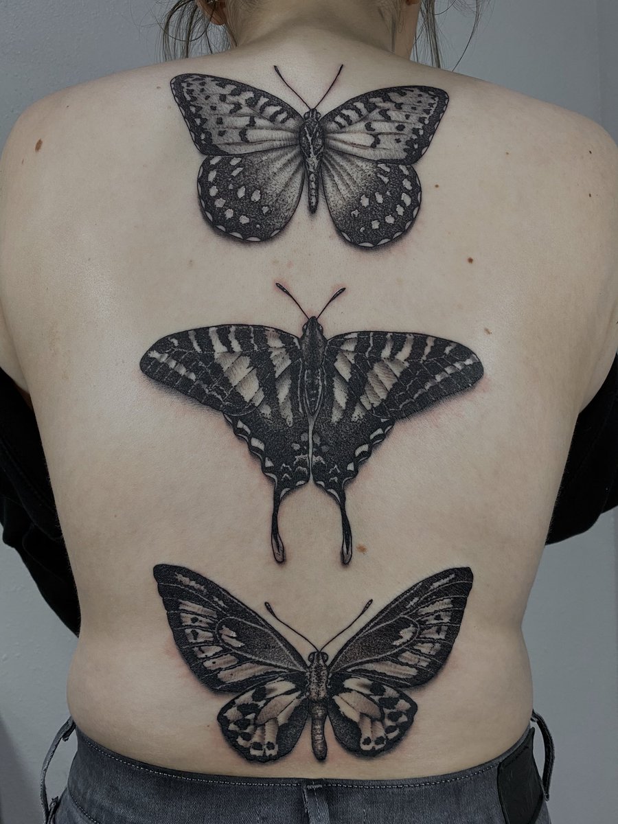 caitybugink's tweet photo. im a las vegas tattooer 🤗
here’s some of my work! 

tagging: @RobbiePina @grahmatter @paintedbluu @fullsend_jeff https://t.co/Bk8xK7YJKz