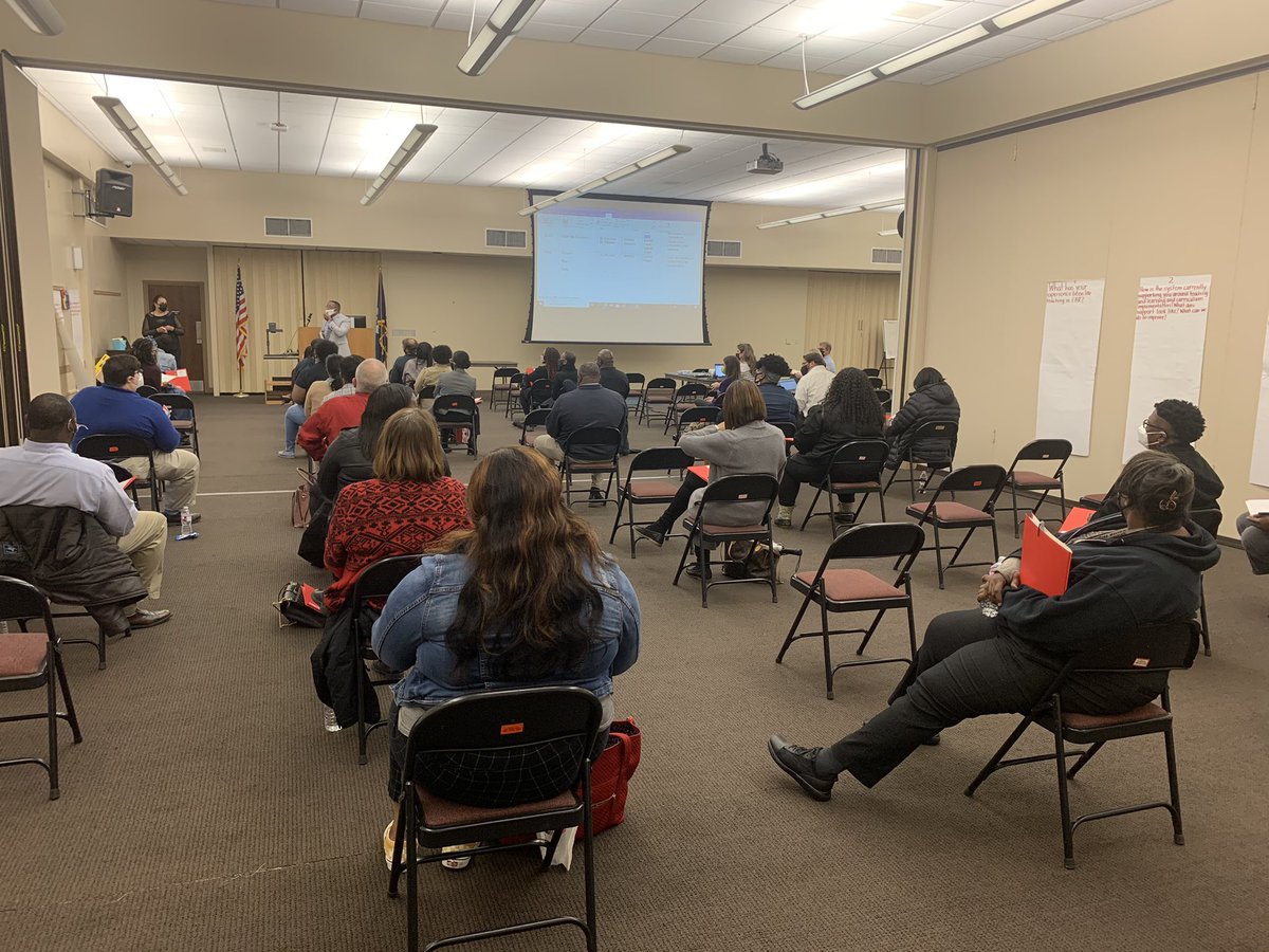 ebrpschools's tweet photo. @sitonarcisse led great collaborative conversations with educators this evening during the first round of Teacher Advisory Council meetings! Stay tuned for more engagement opportunities...we want to hear from YOU! #weareebr #oneteamonemission #everystudent #everyclassroom https://t.co/eOUyj3hxxp