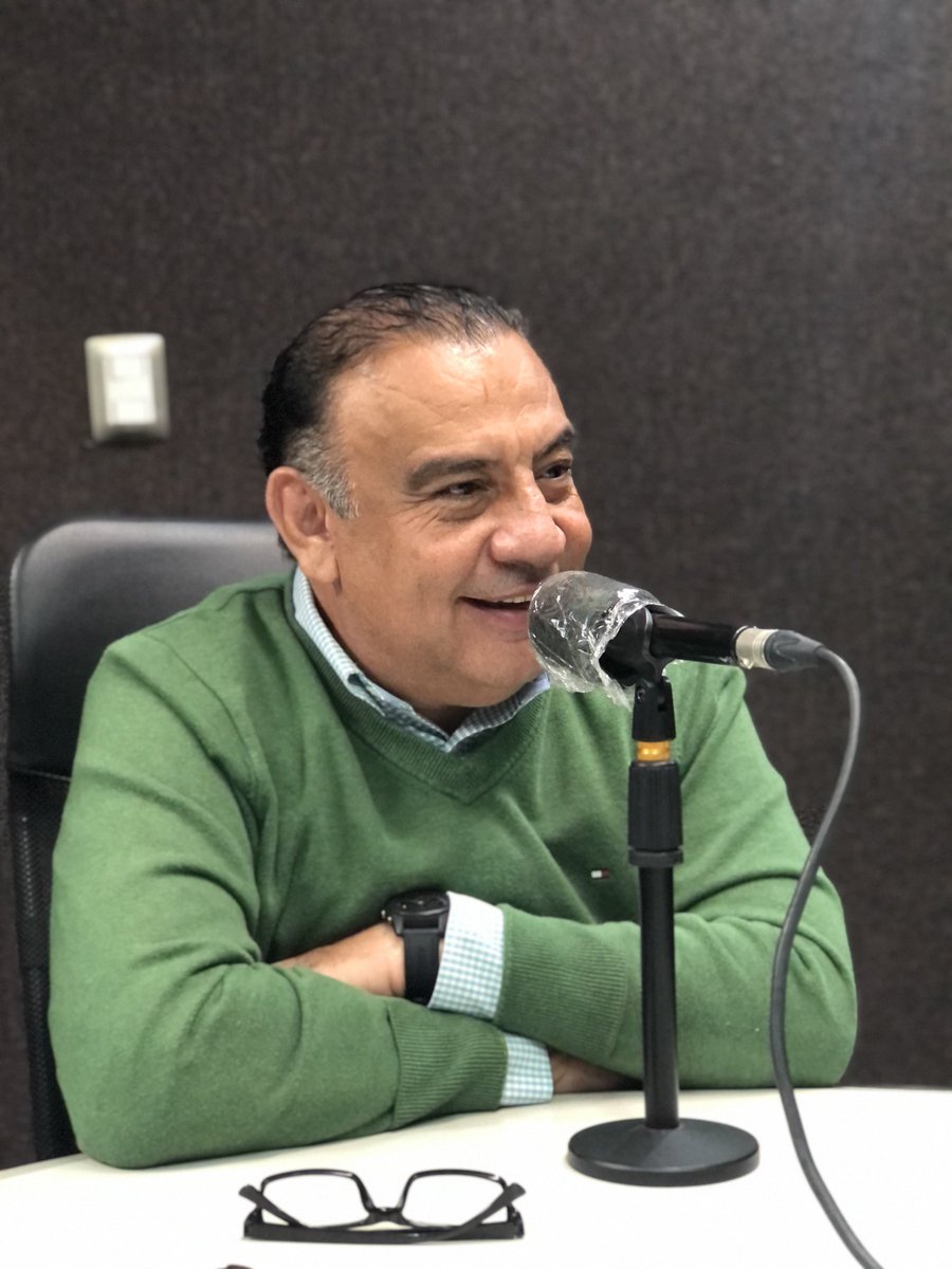 MarcOsuna_'s tweet photo. Te la rifaste @manuelaltavoz, gracias por la invitación y por la entrevista, muy buenas preguntas, como siempre. @Altavoznoticias https://t.co/9YZ8kGHnXZ