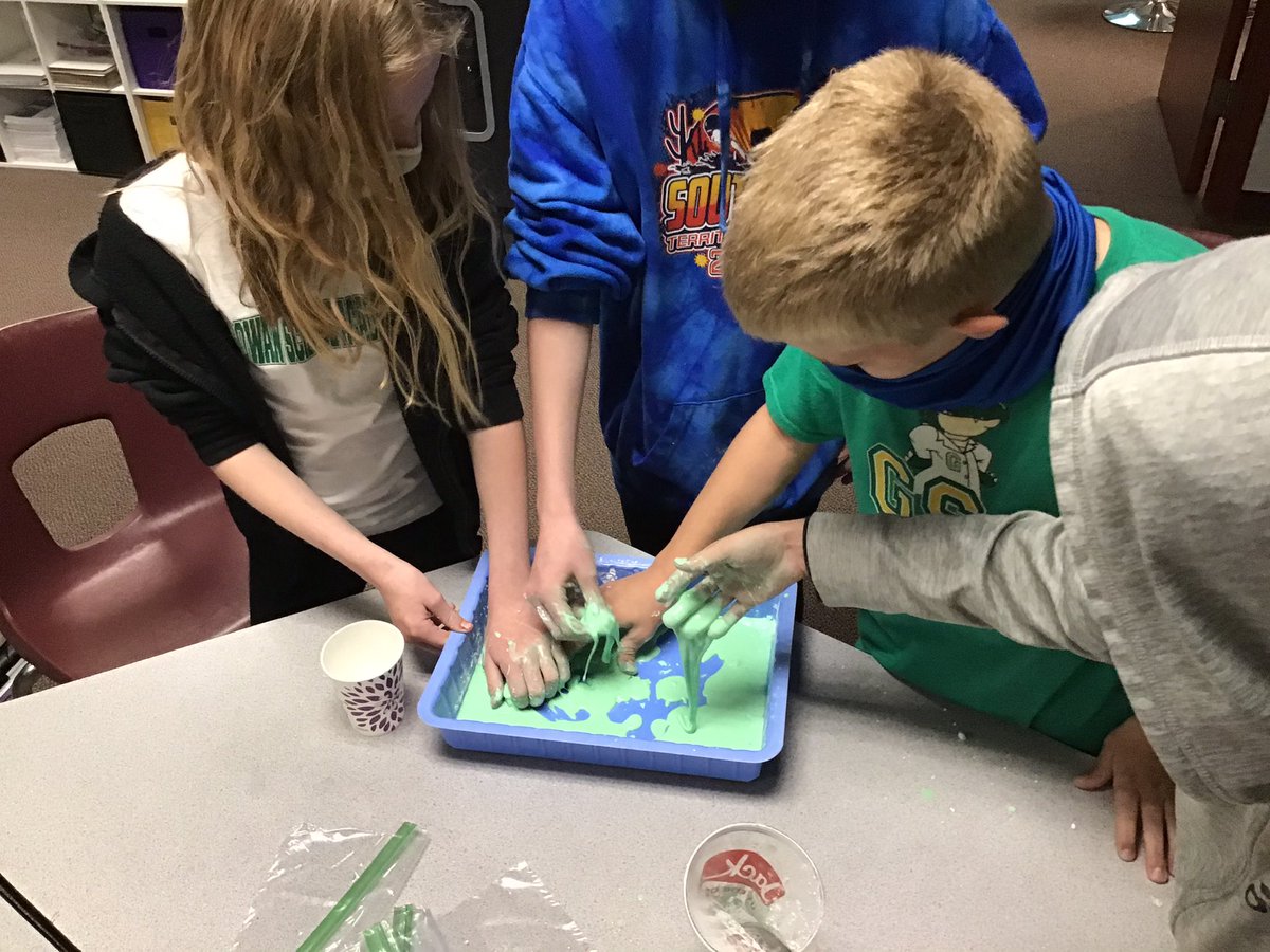 Mrs. Santa Cruz tweet media