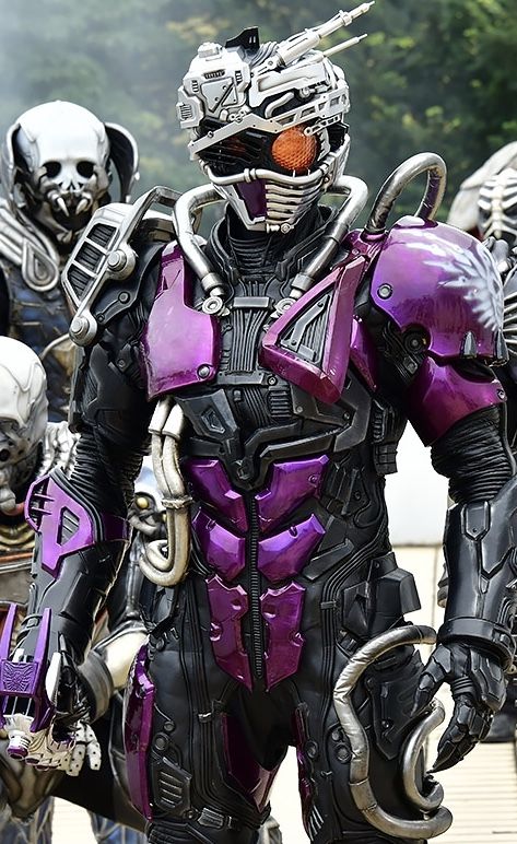 ルミナス Ninjablack Sora 仮面ライダードライブ に登場する 初期のライバルキャラクター 魔進 マシン チェイサー です 元々は1枚目の 仮面ライダープロトドライブ という先代の仮面ライダードライブだったのですが 敵に洗脳され魔進に 後に