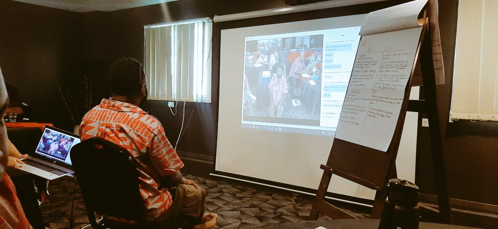 rafaele_k's tweet photo. ECO SCHOOL FIJI  PIONEERS!!

So blessed to be part of a week long training with Youths from across the Pacific (Tonga,Vanuatu,Solomon Is and Tuvalu).
#EcoMana   #TeamBula https://t.co/TSLigCG04I