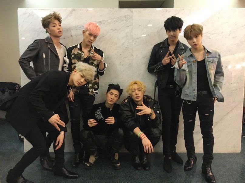 KONYmeme - Vietnam iKONIC 🇻🇳 ❤️🧡 tweet media