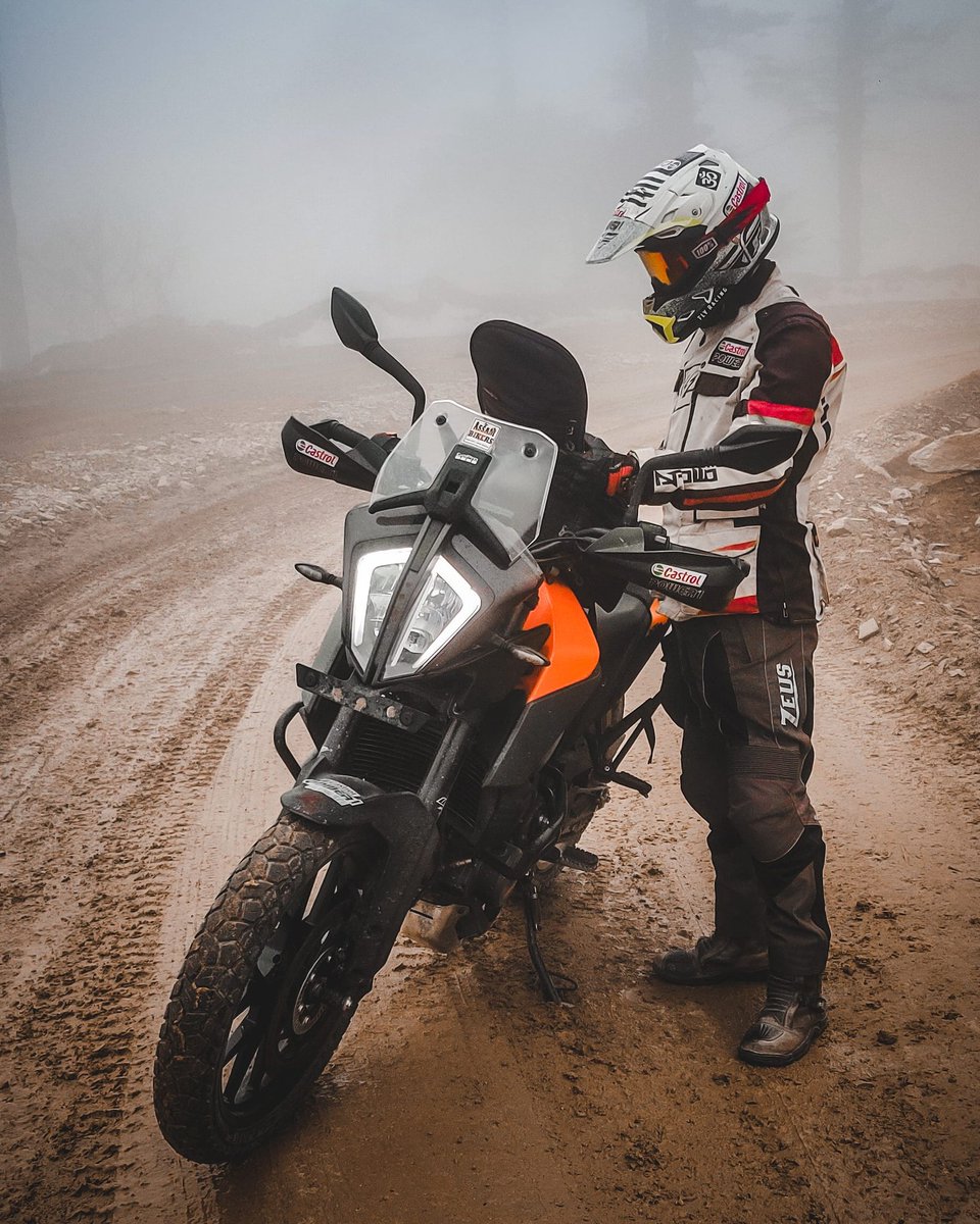 MayurMahanta46's tweet photo. Enroute Womaling, Arunachal Pradesh.

Exploring new destinations with #EnduringPerformance &amp; #SmoothRiding

@castrolbiking
#AssamBikers #CastrolPOWER1 #CastrolPOWER1ULTIMATE  #UltimatePerformance #Roadtrip #Tour #ArunachalPradesh #NortheastIndia https://t.co/vrwf1JPXra
