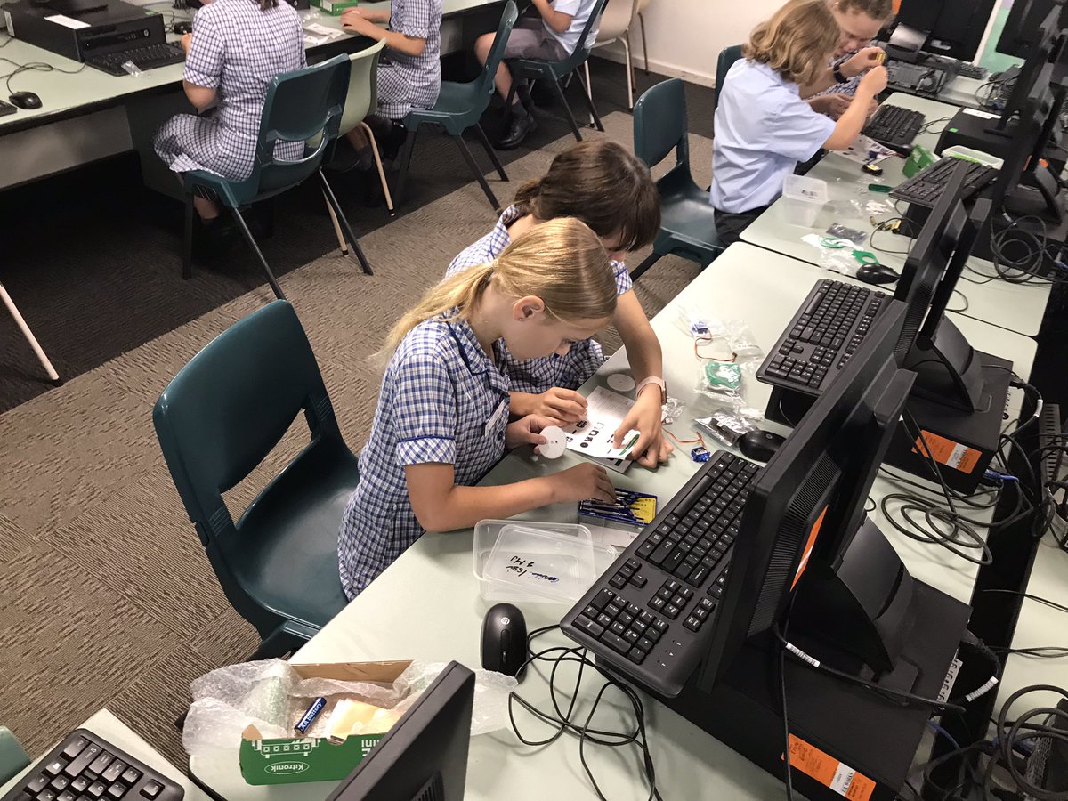 Denise Plain tweet media