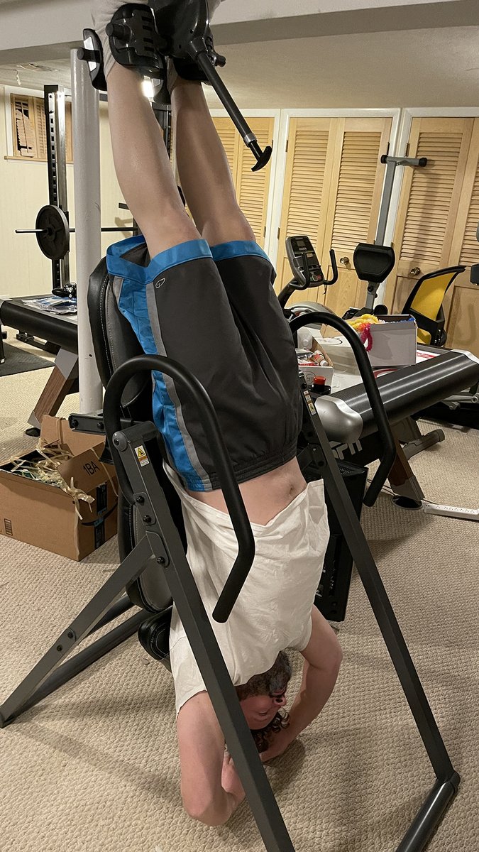 SarantosMelogia's tweet image. My new best friend! 

#inversiontable #bff #bffs #FriendZone #friend #friends #friendship  #FriendshipGoals #Friends2Support #viral #ViralVideo #ViralVideos #LoveWithoutLimits #love #photooftheday #photography #PHOTOS #photo #photographer #pic #picoftheday #chicago #music