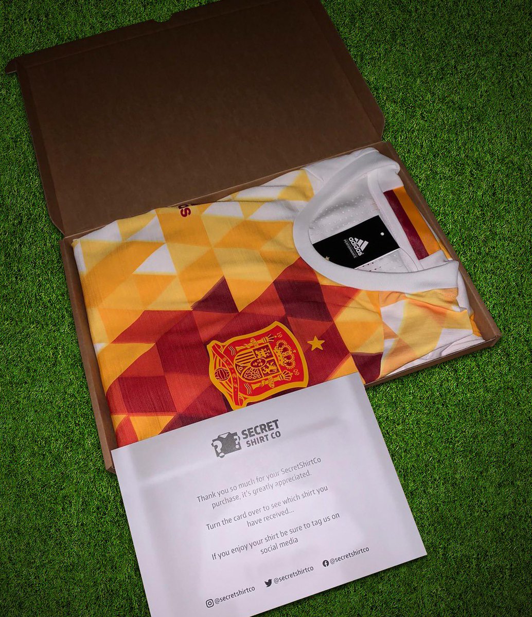 secretshirtco's tweet image. If Bruno Fernandes scores 1st against Crystal Palace, we’ll giveaway a SecretShirt.co box. 

To enter: 

🔃 Retweet this tweet
🤝 Follow us.

Good luck! 📦