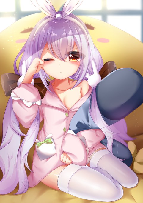 ちょっと修正しました!
ちなみにこの衣装はびそく特典のらふぃーちゃんです
半分自分の妄想で描いた 