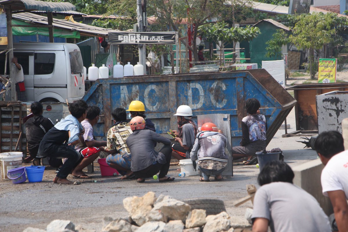 မတ်လ ၃ ရက်နေ့ မန္တလေးမြို့ မြင်ကွင်း။ (ဓာတ်ပုံ - ဗွီအိုအေမြန်မာပိုင်း)
#myanmarmilitarycoup #MyanmarMilitary #Mandalay #WhatsHappeninginMyanmar