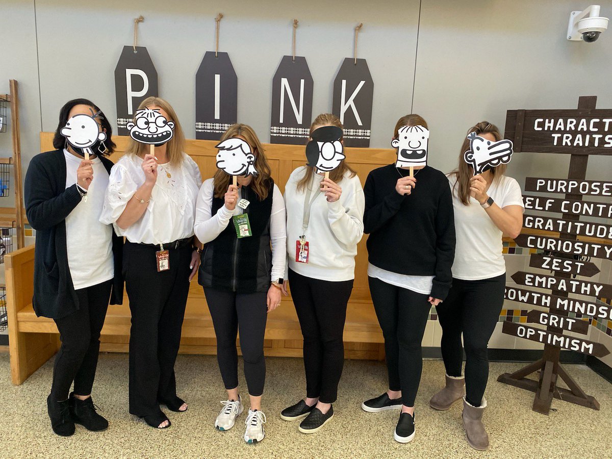 RivasReadsalot's tweet photo. I wonder who’s behind those Diary of a Wimpy Kid faces?! 🤔 perhaps it’s the Pink Office Staff? Guess we’ll never know for sure 😄 @PinkElementary #fisdreads #ReadAcrossAmericaDay https://t.co/Nt2y4IcF0s