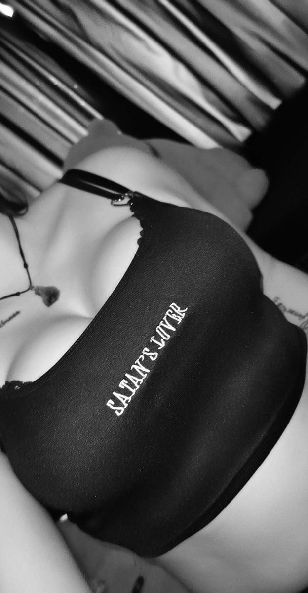 Priv20R's tweet photo. 20% Discount $4.99 
Come play with me 😉👅
Link in bio https://t.co/CAJI8p5tPH