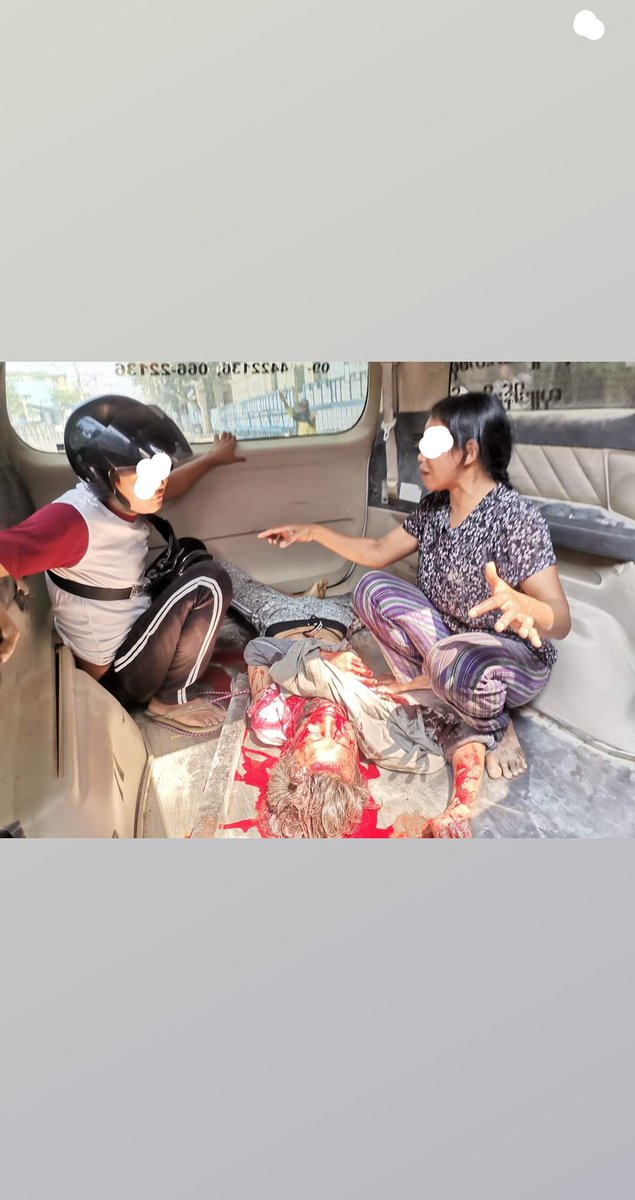 Charlot54729126's tweet photo. TW // Death / Gunshot / Blood / Wound

This young boy was shot in the head by the real bullet and passed away!!
(Myingyan, Myanmar )

Why do we lose such the precious life??? 😭😭

JUSTICE FOR MYANMAR

#WhatsHappeningInMyanmar
#Mar3Coup https://t.co/6xOJz7TymH
