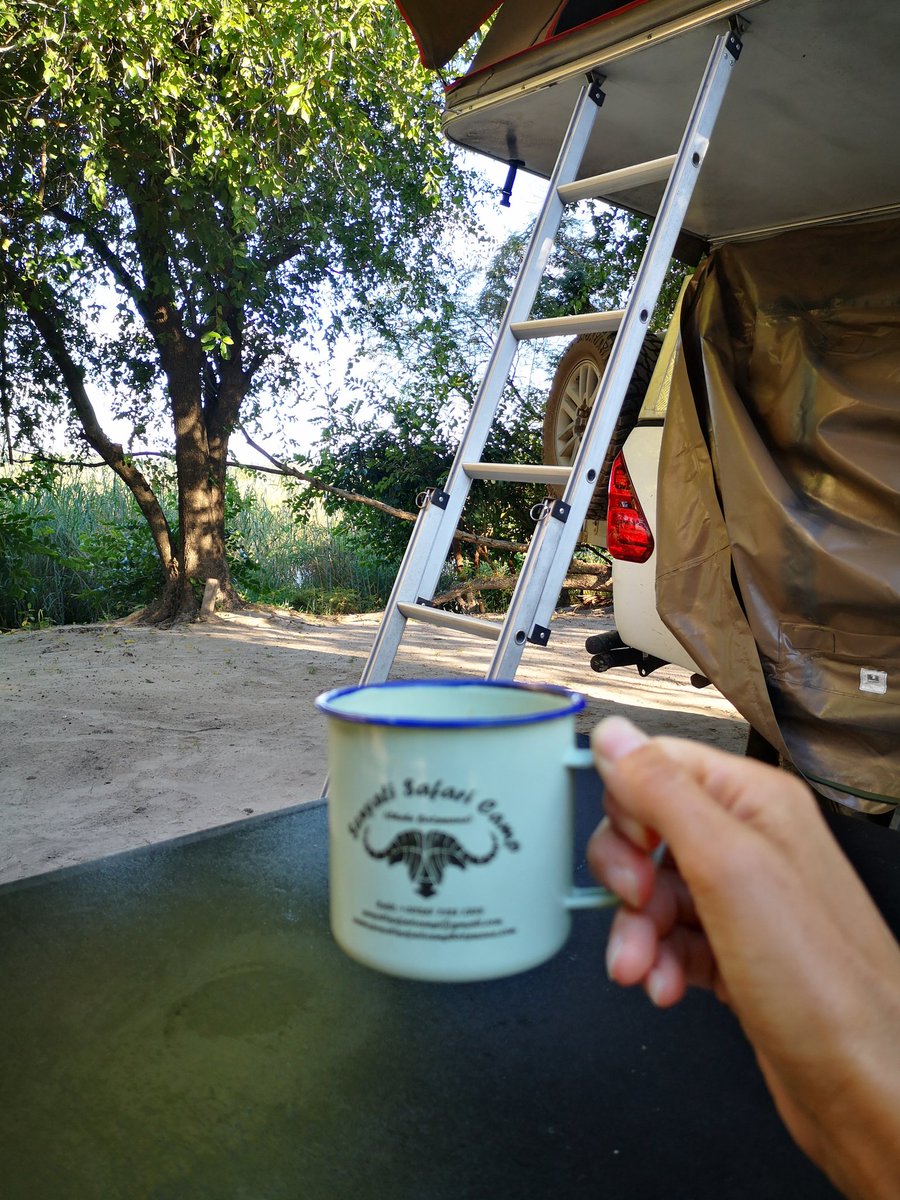 ZinvolReizen's tweet photo. Goodmorning!!
Zo de tent weer inpakken en verder trekken!
Jullie ook allemaal een fijne dag!
#Namibie #Avontuur #OpReis2021 #Kwando #Kongola https://t.co/duonCdcMXt