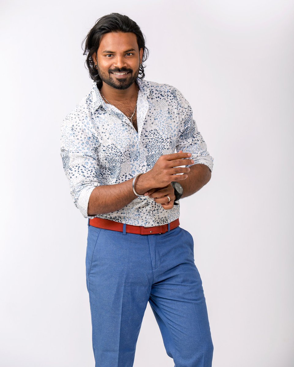 AppuRocky2's tweet photo. Be Yourself and people will Like you !!!
✌️❤️❤️ 
Photography @yadhavan ❤️ #smilemore #beyourself #beyourownboss #spreadlove https://t.co/K480XQDsYj