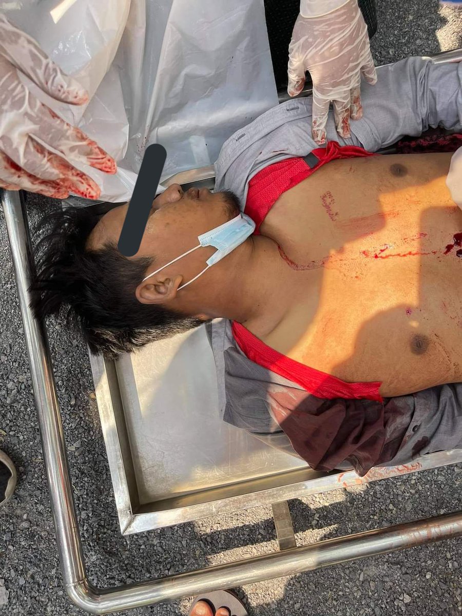 kiera_zat's tweet photo. A man and a woman were killed in a shooting at 84 Mandalay Road.
TW// Blood and Death
#WhatsHappeningInMyanmar 
#Mar3Coup 
JUSTICE FOR MYANMAR https://t.co/282KGsW2Bg