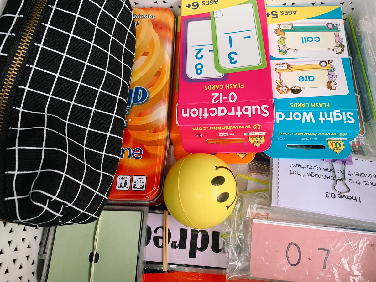 danirdrysdale's tweet photo. Take a peek into my teaching survival kit 📚🤩 4 weeks into casual work and I’ve already used most of these resources👏🏼 DEFINITELY recommend doing something like this to make those early morning calls a little easier! #acuedu_p https://t.co/2DjVDPag5r