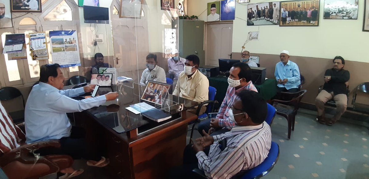MumtazKhanMLA's tweet photo. On The Instructions Of #AimimPresident HYD MP Barrister @asadowaisi Sahab
#AIMIMCharminar MLA @MumtazKhanMLA Called On GHMC Officials had a Review Meeting with #EE #DE AE On #PendingDevelopmental Activities and Urged Officers To Expedite Onging Works Across CharminarConstituency https://t.co/duqxl2Kvrr