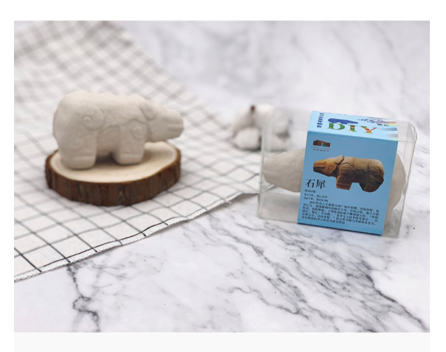 MuseumsChina's tweet photo. The #ChengduMuseum recently rolled out a DIY rhino for colored painting.🎨🖌️ The rhino originates from a stone rhino that is the most precious treasure of the museum. You can use your wild imagination and creativity to help this lovely creature dress in beautiful clothes!🦏🦏 https://t.co/io41p0N0yJ