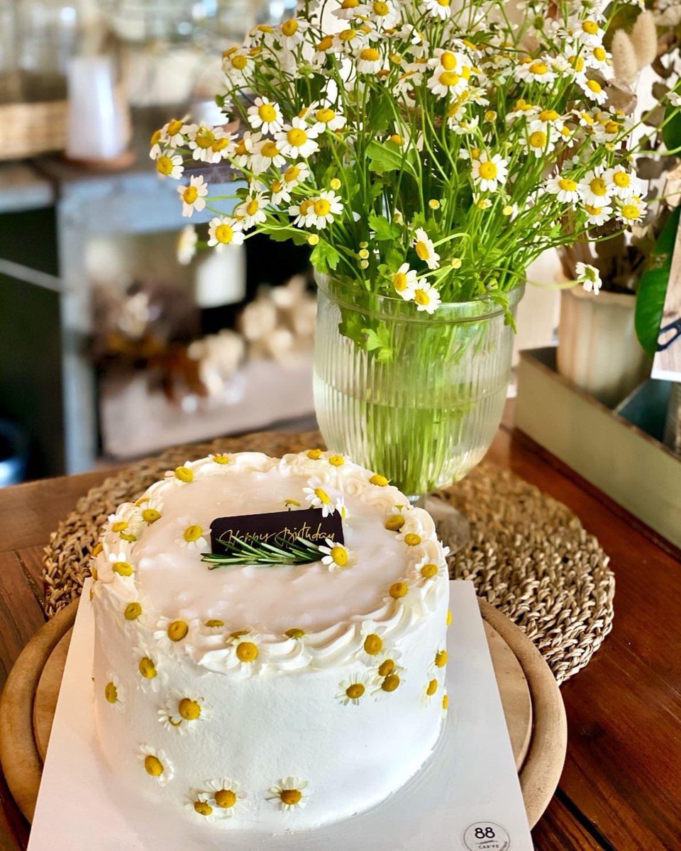 88car_fe's tweet photo. Coconut Cake 🌴🥥🎂2p https://t.co/es4vPg3hXs