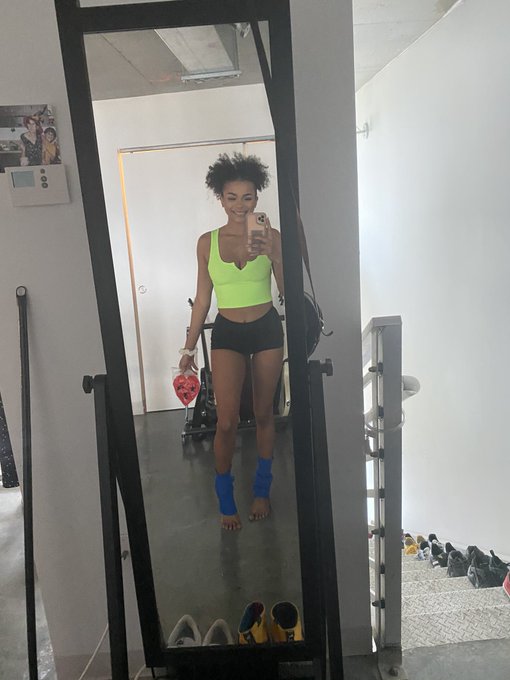 get those dicks up, ladies! https://t.co/tBv0BQ7fko<a href="/tag/mvsales"class="tags"><span>#mvsales</span></a>