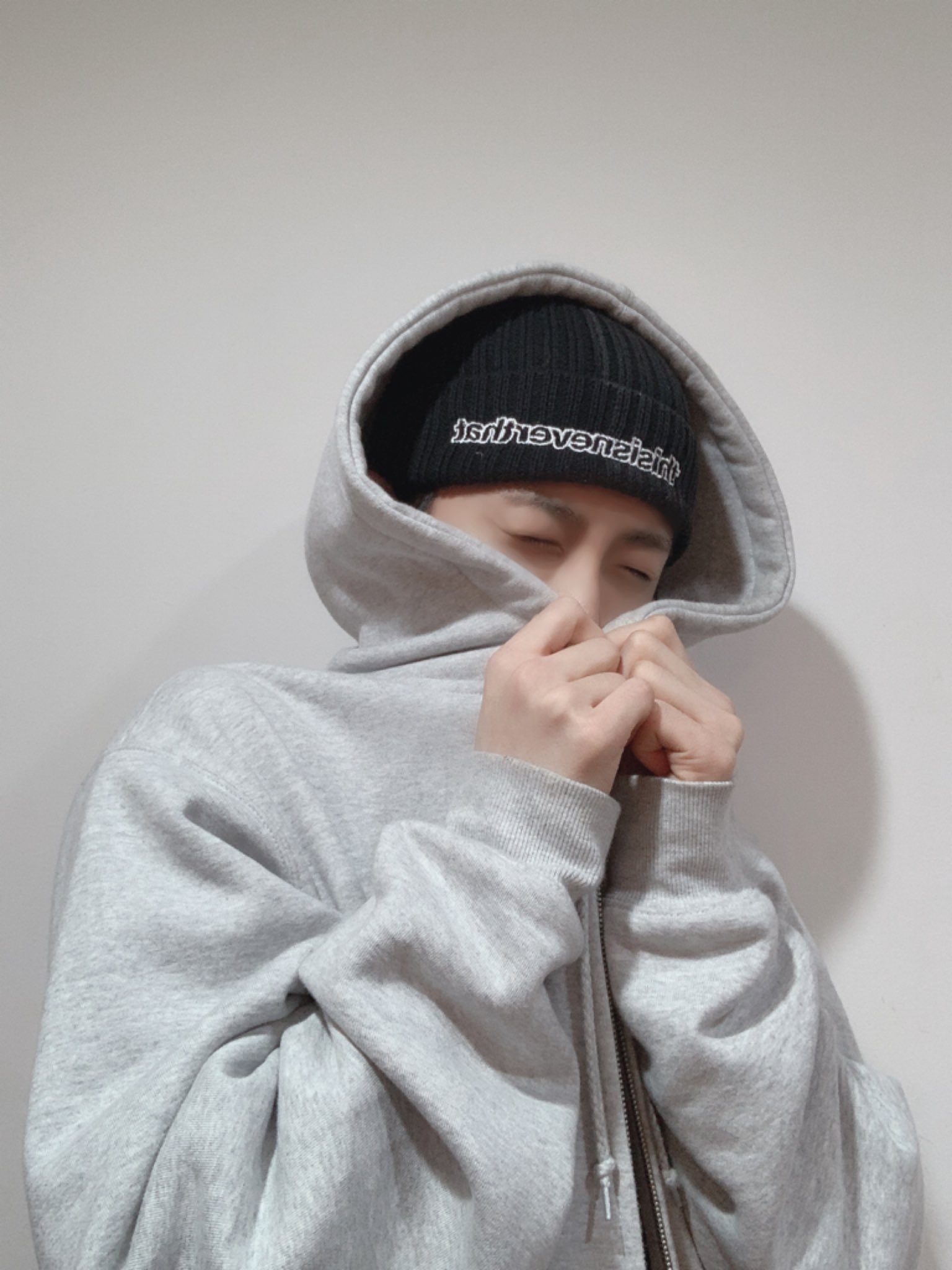 DKB_OFFICIAL on Twitter: “[#해리준] 다크비 막내 해리의 내추럴 일상💚 [#HARRY_JUNE] DKB