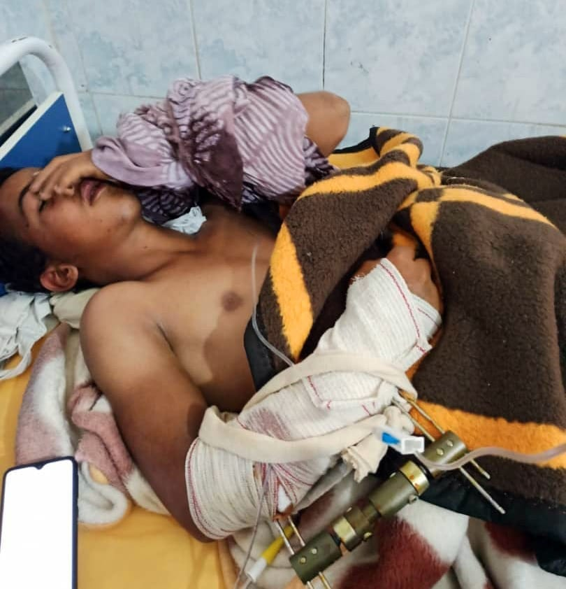 DeActivistas's tweet photo. Minas y bombas de racimo están pensadas para causar el mayor daño posible y destrozar vidas. En enero Sidi Mohamed de 13 años sufrió graves heridas al explotarle una bomba de racimo en el #SaharaOccidental
 @UNMAS @minefreeworld @MineBanTreaty
#SaharaLibre 🇪🇭🇪🇭 #Stopminas https://t.co/vvxAvSLGkj